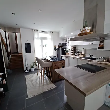 Maison Cosy En Plein Centre De 7 Personnes Et 1 Bebe Avec Patio Apartment